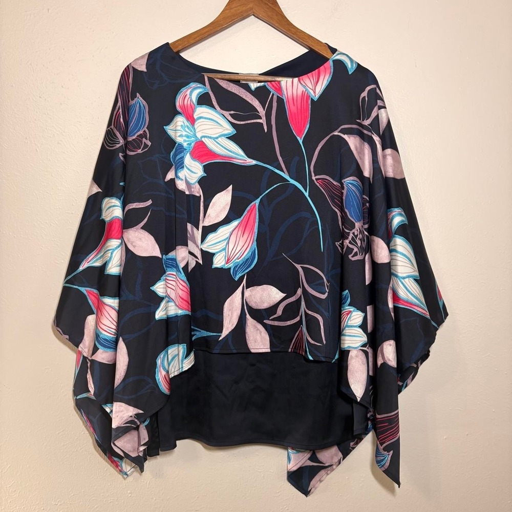 Chicos Travelers Women's 3/ XL / 16 Floral Tunic Poncho Cover Up Floral Flowy